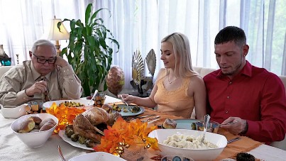 A Family Thanksgiving Dinner Goes Awry 3
