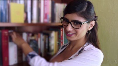 There'S Only One Thing Mia Khalifa Wanna Do In The Library 5